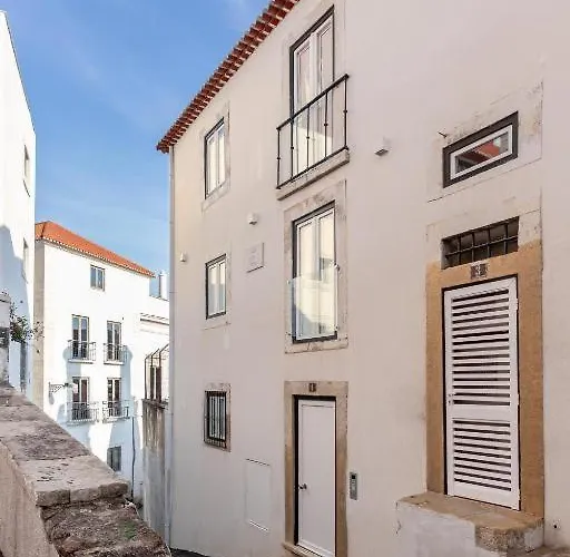 Azzulea Rossio Апартаменты *